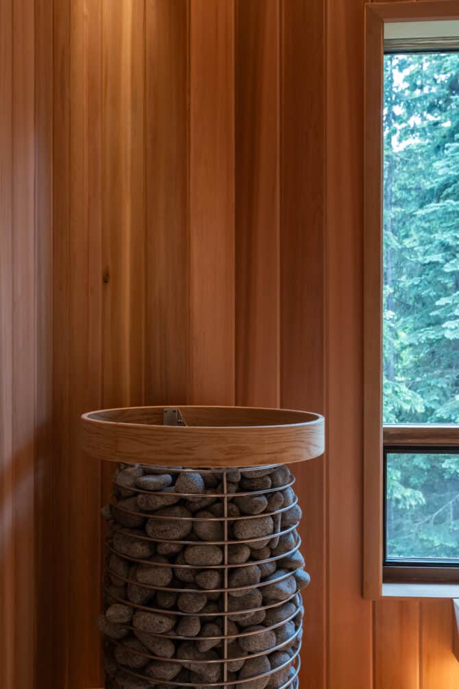 04 Spa In The Pines