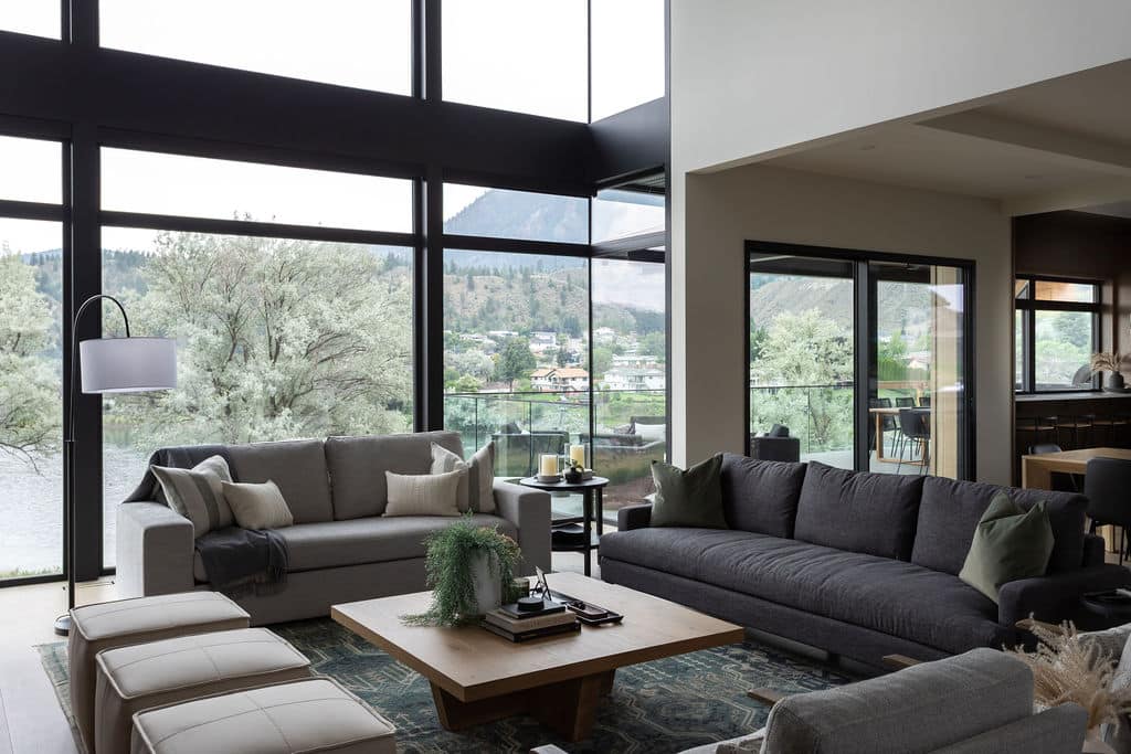 10 Fields House